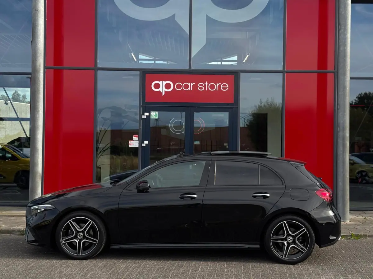 200 AMG Facelift | Panorama | Head Up | Memory Seats | Sfeer verlichting | Camera voor - achter | Carplay |