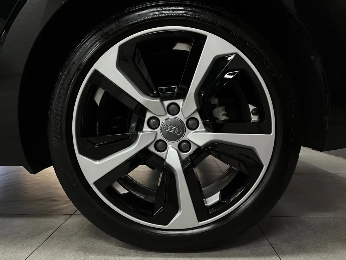 30 TFSI | Cruise control | Carplay | LED
