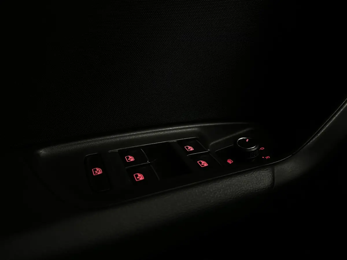 30 TFSI | Cruise control | Carplay | LED