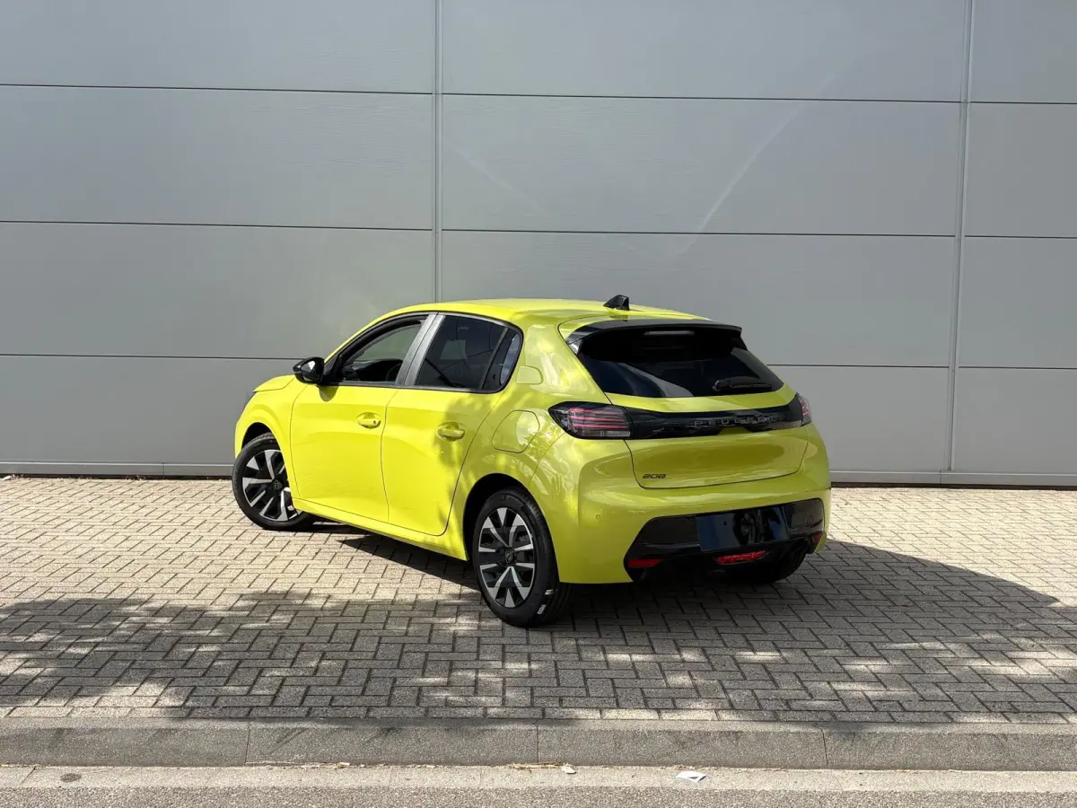 1.2 Turbo 100 Business | Parkeerhulp | Cruise Control | Apple Carplay/Android auto