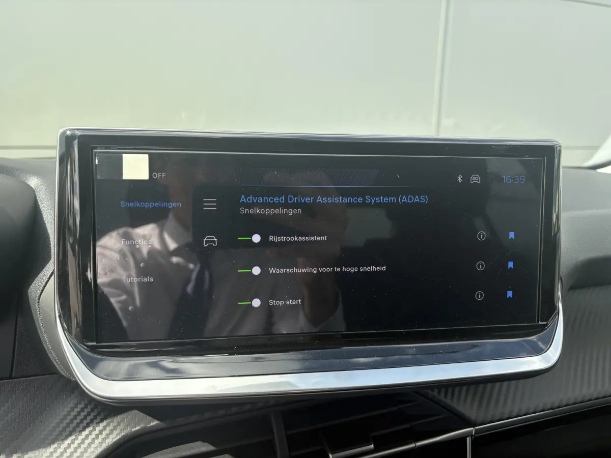 1.2 Turbo 100 Business | Parkeerhulp | Cruise Control | Apple Carplay/Android auto