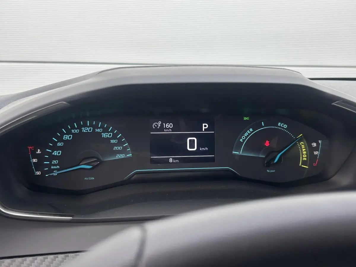 1.2 Hybrid 110 e-DCS6 Business | Parkeerhulp | Airco | Cruise Control | Apple Carplay/Android Auto