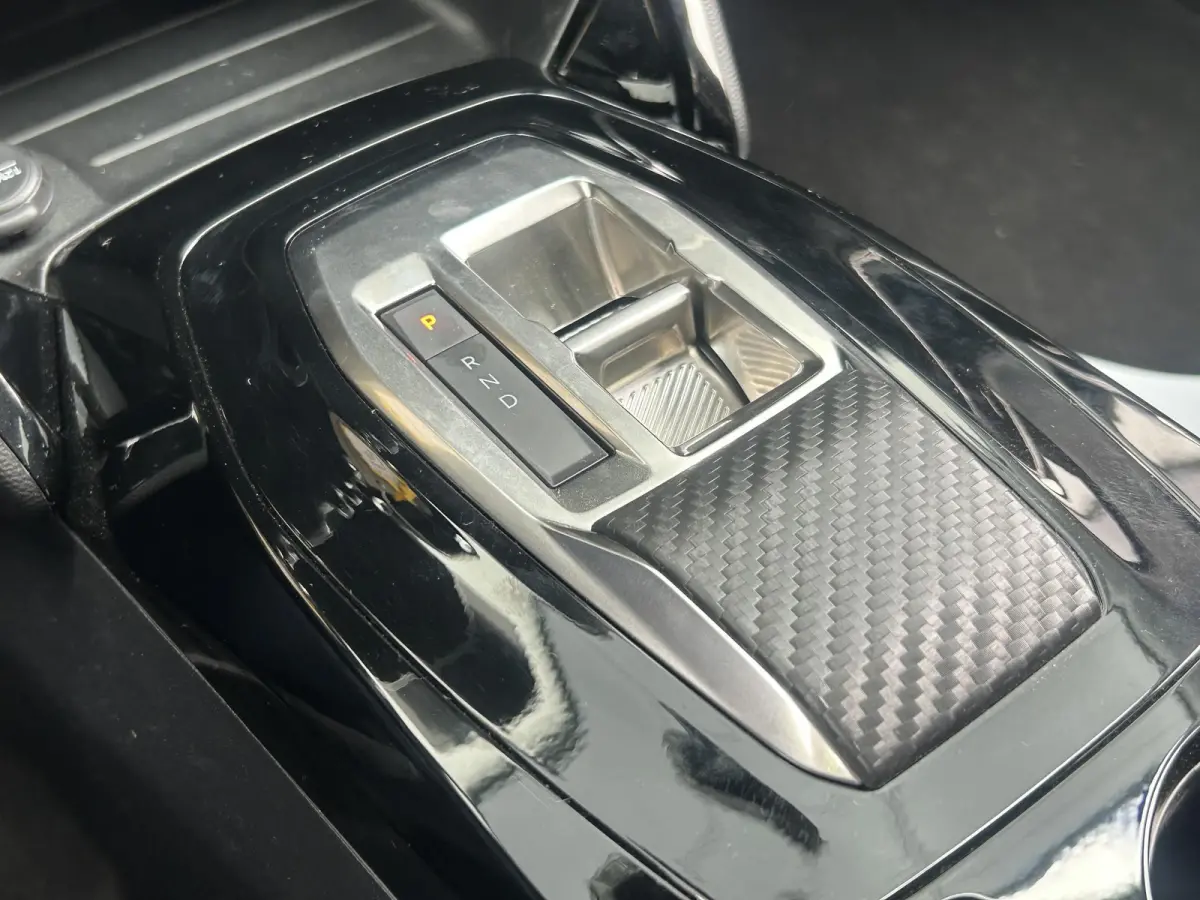 1.2 Hybrid 110 e-DCS6 Business | Parkeerhulp | Airco | Cruise Control | Apple Carplay/Android Auto
