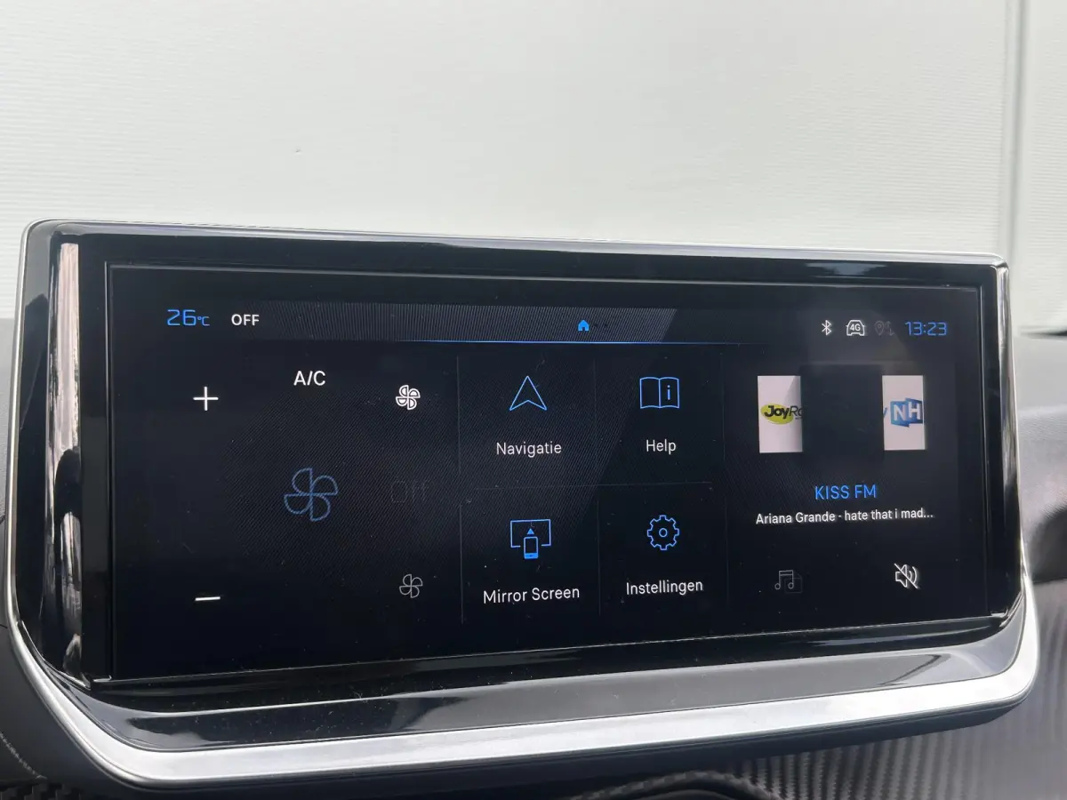 1.2 Hybrid 110 e-DCS6 Business | Parkeerhulp | Airco | Cruise Control | Apple Carplay/Android Auto