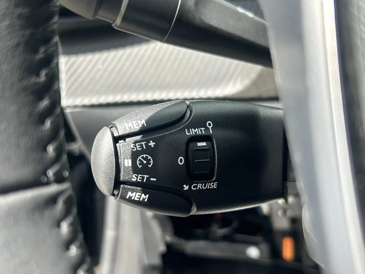 1.2 Hybrid 110 e-DCS6 Allure | Camera | Adaptieve Cruise Control | Navigatie | Apple Carplay/Android Auto