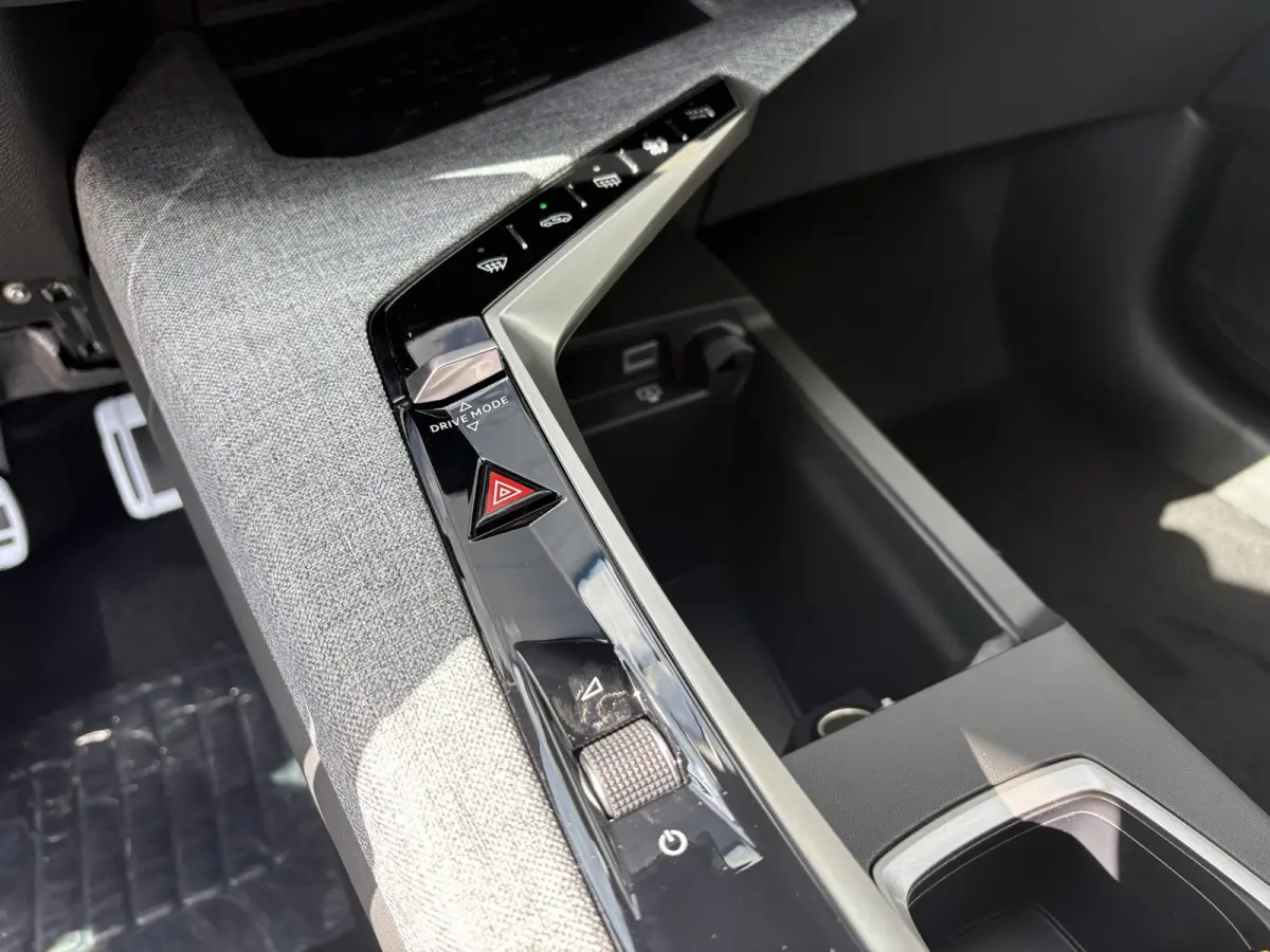 1.2 Hybrid 145 GT | 360 Camera| Adaptieve Cruise Control | Elektrische achterklep | Apple Carplay/Android Auto