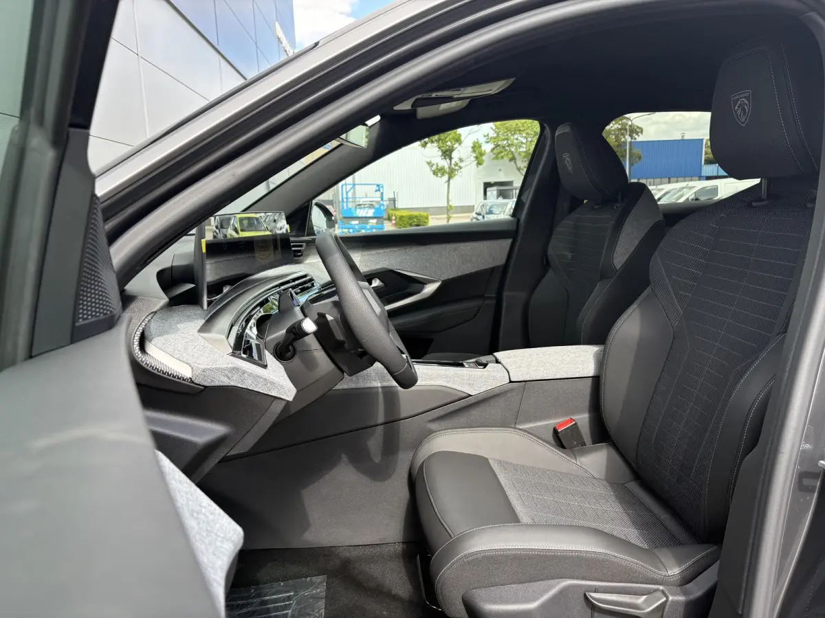 1.2 Hybrid 145 GT | 360 Camera| Adaptieve Cruise Control | Elektrische achterklep | Apple Carplay/Android Auto