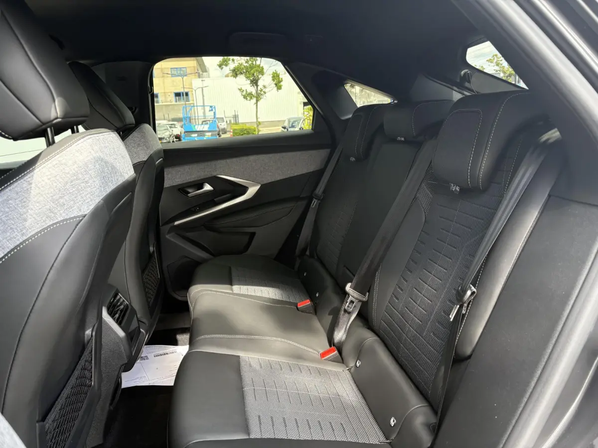 1.2 Hybrid 145 GT | 360 Camera| Adaptieve Cruise Control | Elektrische achterklep | Apple Carplay/Android Auto