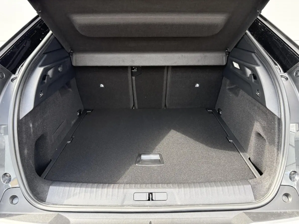 1.2 Hybrid 145 GT | 360 Camera| Adaptieve Cruise Control | Elektrische achterklep | Apple Carplay/Android Auto