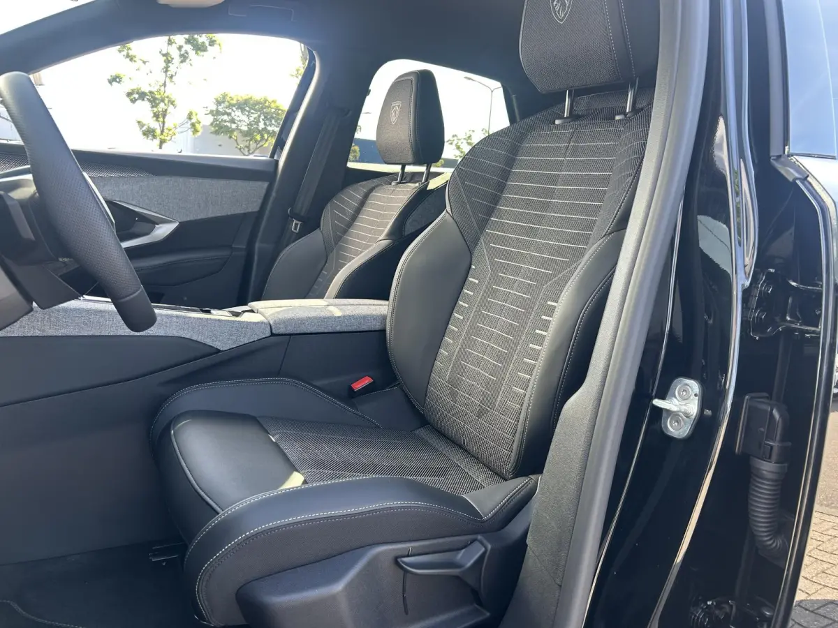 1.6 plug-in Hybrid 225 GT | 360 Camera | Adaptieve Cruise Control | Elektrische achterklep | Apple Carplay/Android Auto