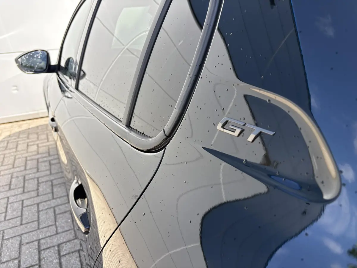 1.2 Hybrid 145 e-DCS6 GT | Elektrisch verstelbare stoelen | Stoelverwarming/Massagestoelen | Camera | Adaptieve Cruise Control | Apple Carplay/Android Auto