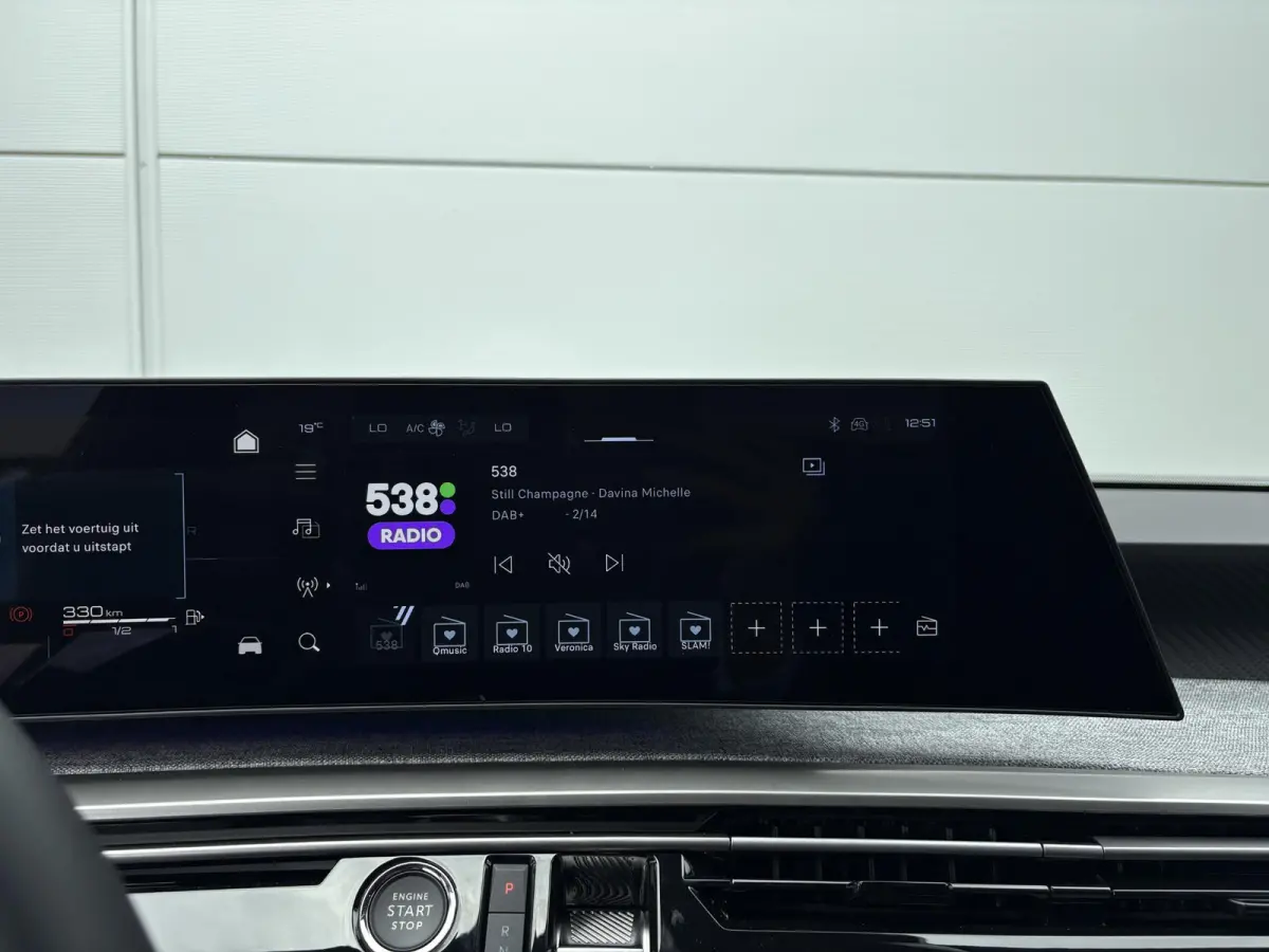 1.6 plug-in Hybrid 195 Allure | Panoramic Navigation Pack | Trekhaak | Camera | Apple Carplay/Android Auto
