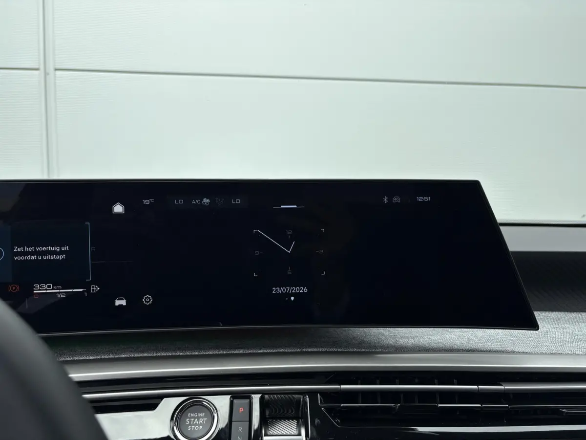 1.6 plug-in Hybrid 195 Allure | Panoramic Navigation Pack | Trekhaak | Camera | Apple Carplay/Android Auto