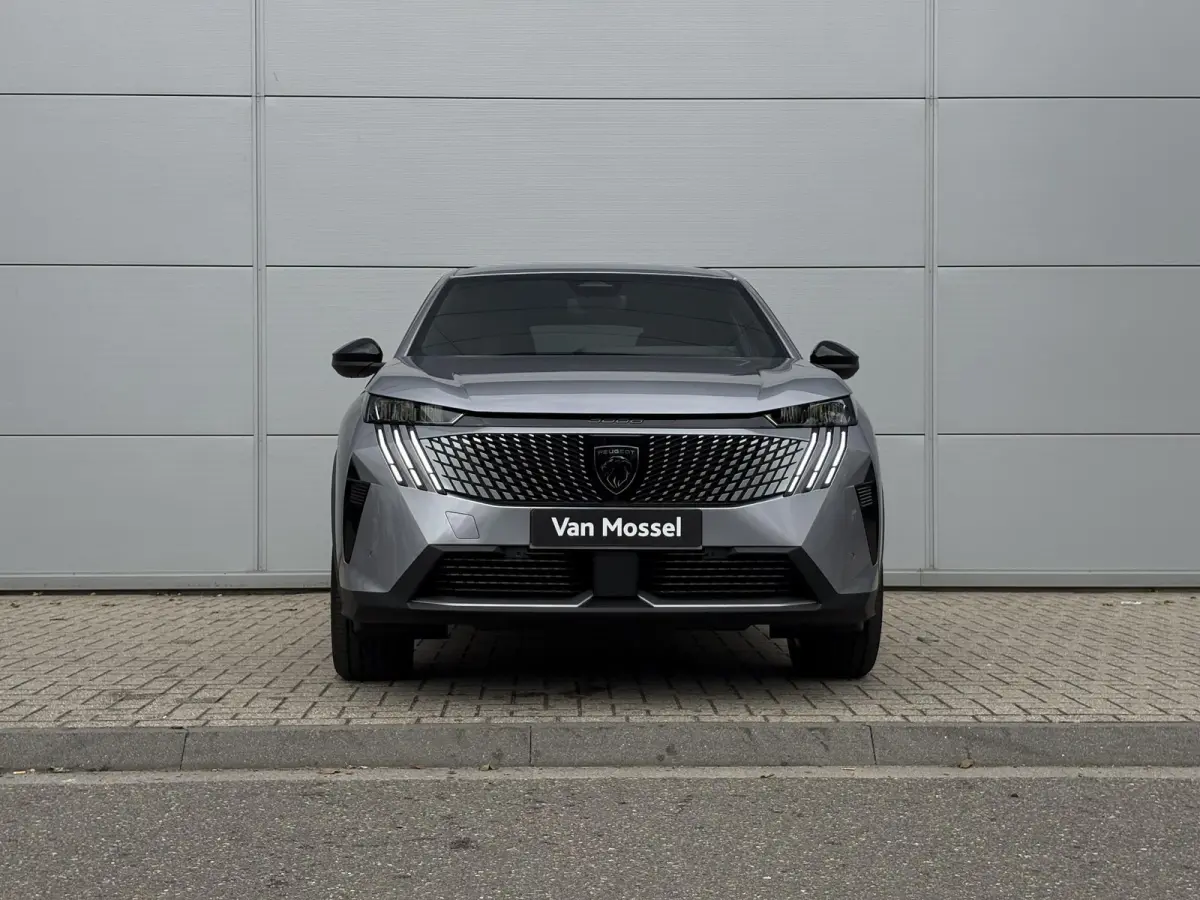 1.6 plug-in Hybrid 195 Allure | Panoramic Navigation Pack | Trekhaak | Camera | Apple Carplay/Android Auto