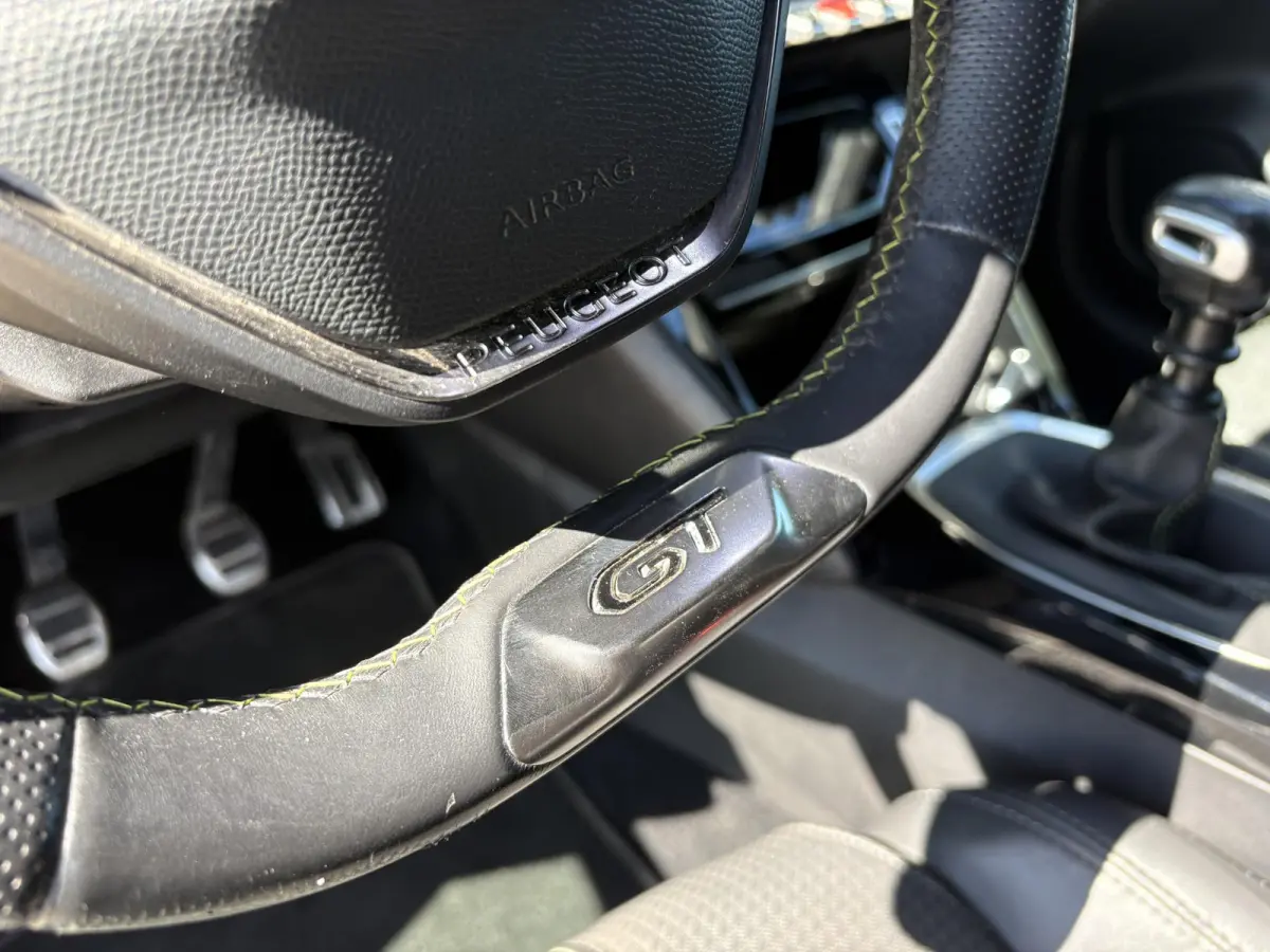1.2 PureTech GT | Cruise Control | Dodehoek bewaking | Camera | Navigatie | Apple Carplay/Android Auto