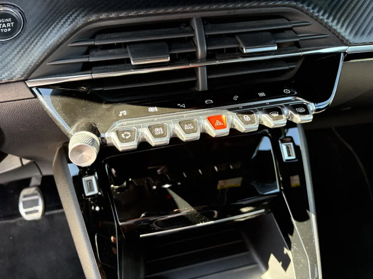 1.2 PureTech GT | Cruise Control | Dodehoek bewaking | Camera | Navigatie | Apple Carplay/Android Auto