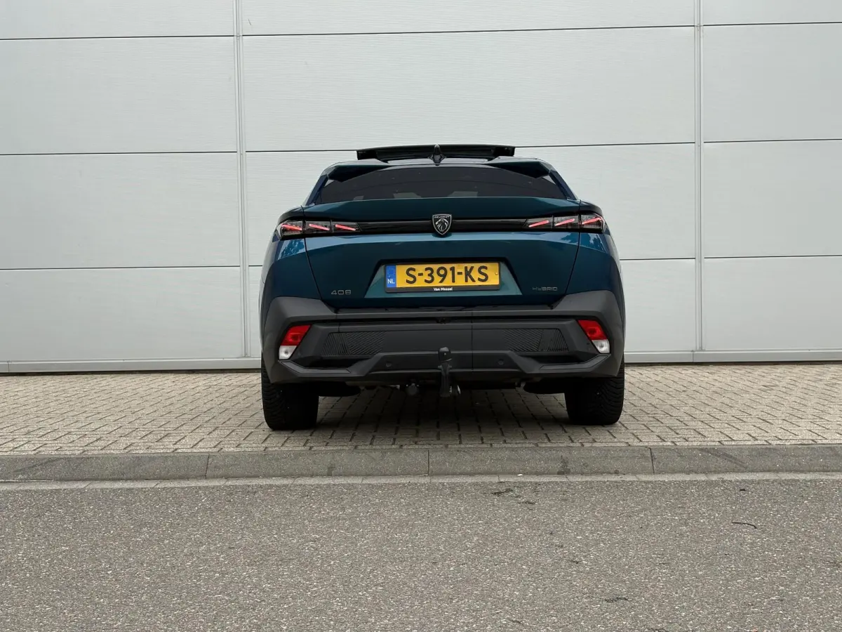 1.6 HYbrid GT 225 EAT8 First Edition | Panoramisch schuifdak | Alcantara bekleding | Focal | Camera | Apple Carplay/Android Auto