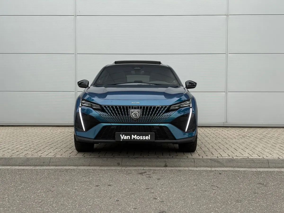 1.6 HYbrid GT 225 EAT8 First Edition | Panoramisch schuifdak | Alcantara bekleding | Focal | Camera | Apple Carplay/Android Auto