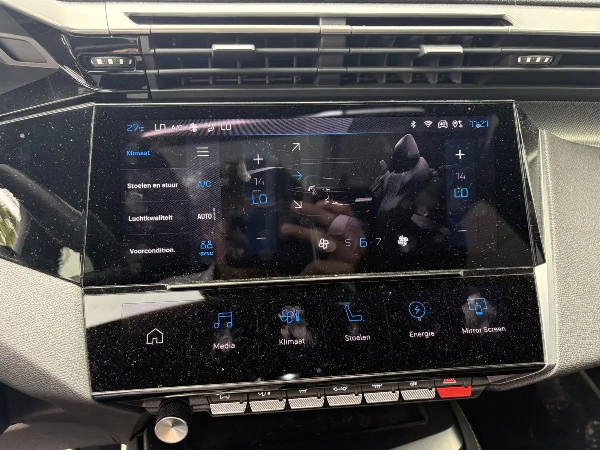 1.6 HYbrid GT 225 EAT8 First Edition | Panoramisch schuifdak | Alcantara bekleding | Focal | Camera | Apple Carplay/Android Auto