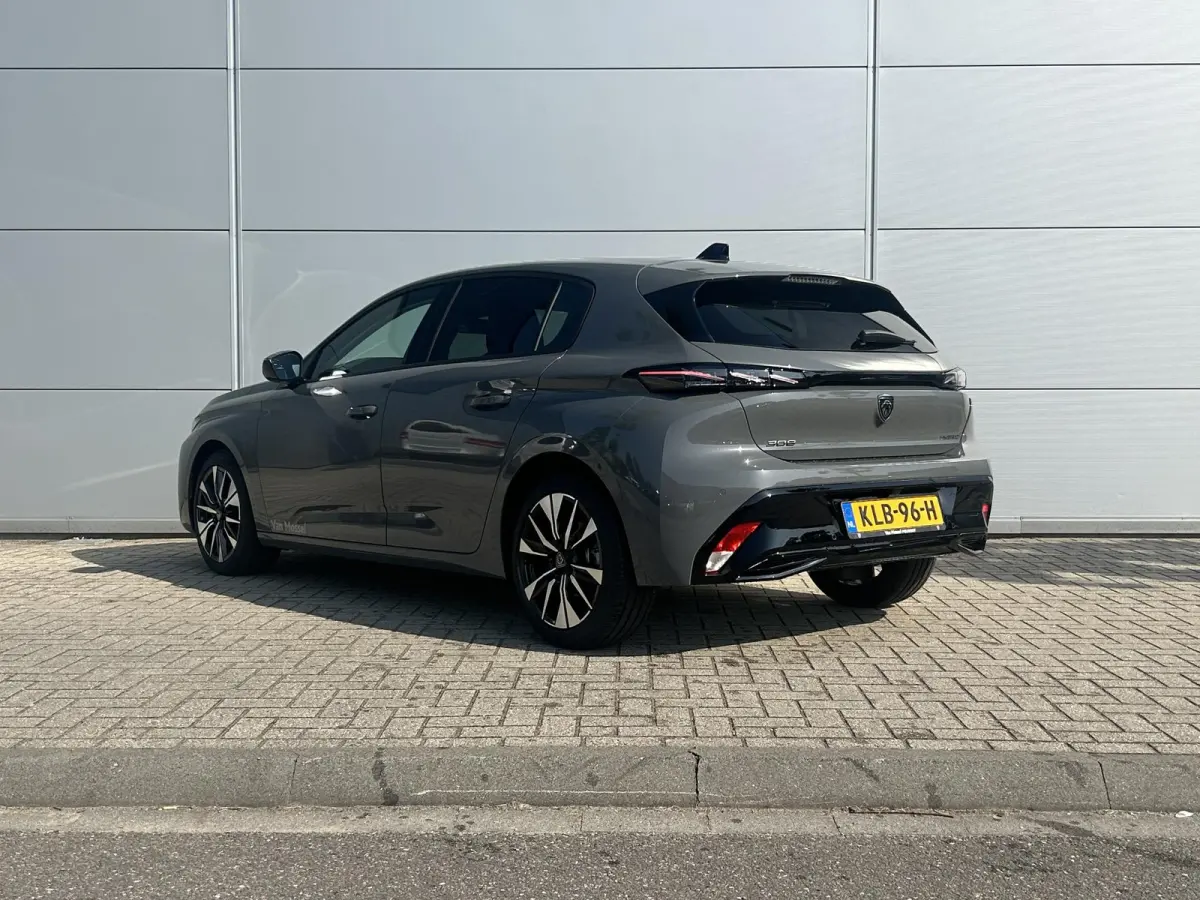 1.2 Hybrid 145 e-DCS6 Allure | Adaptieve Cruise Control | Camera | Stoel/stuurverwarming | Apple Carplay/Android Auto