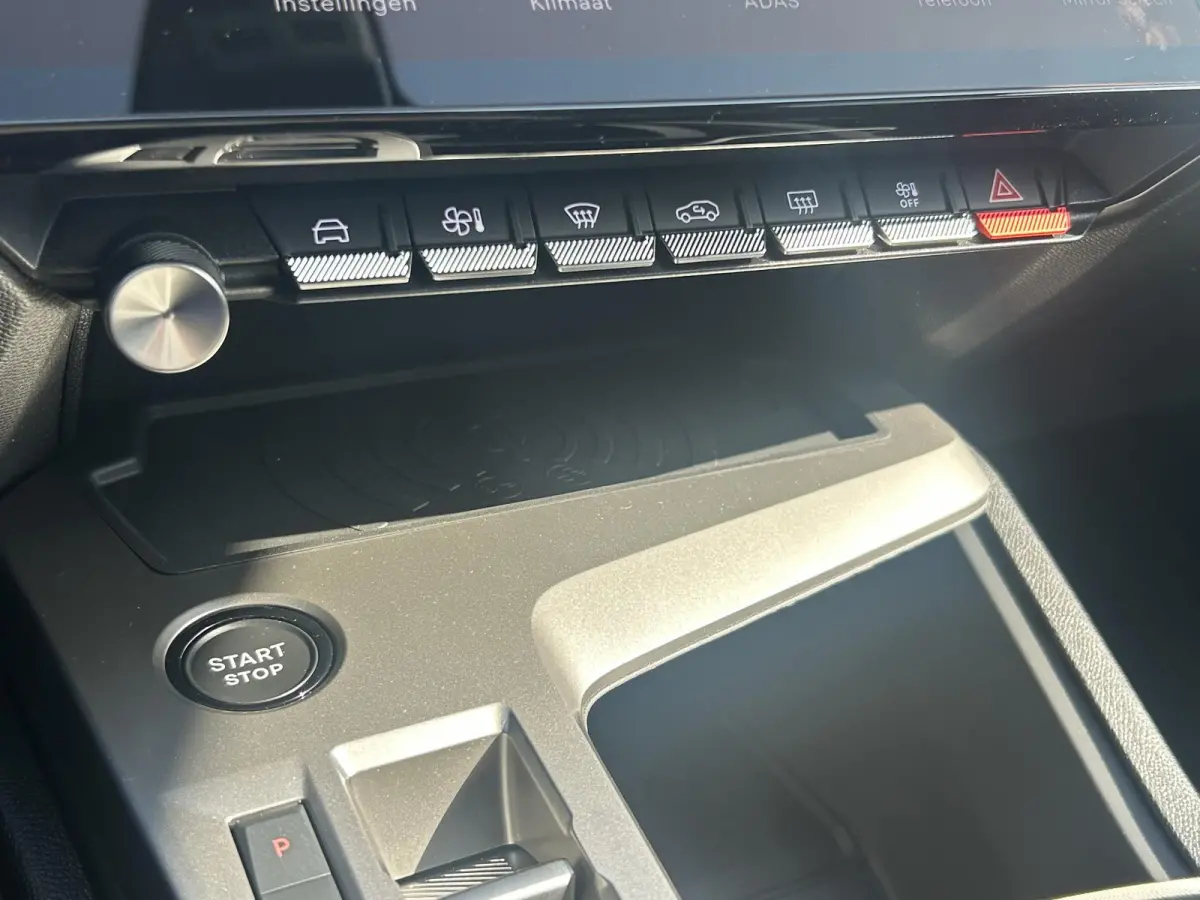 1.2 Hybrid 145 e-DCS6 Allure | Adaptieve Cruise Control | Camera | Stoel/stuurverwarming | Apple Carplay/Android Auto