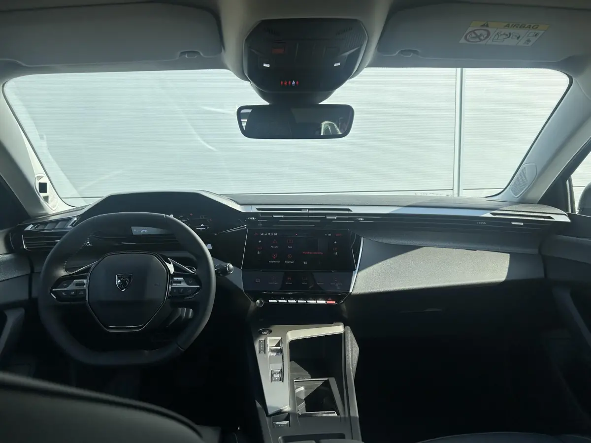 1.2 Hybrid 145 e-DCS6 Allure | Adaptieve Cruise Control | Camera | Stoel/stuurverwarming | Apple Carplay/Android Auto