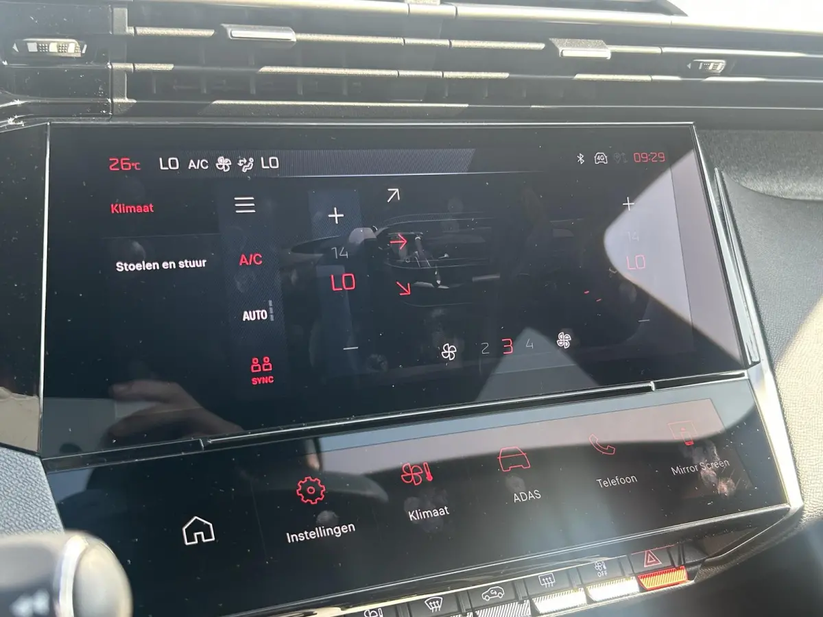 1.2 Hybrid 145 e-DCS6 Allure | Adaptieve Cruise Control | Camera | Stoel/stuurverwarming | Apple Carplay/Android Auto