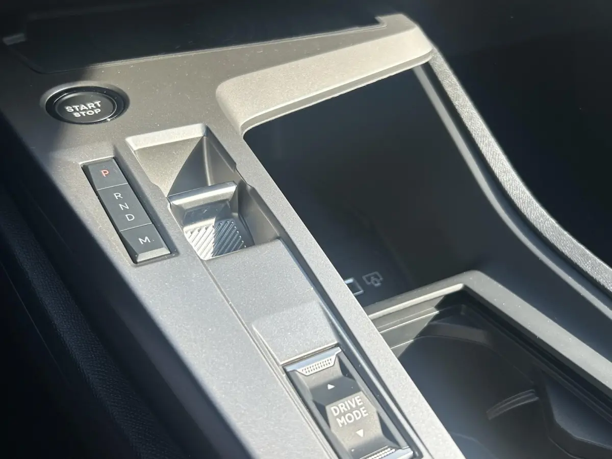 1.2 Hybrid 145 e-DCS6 Allure | Adaptieve Cruise Control | Camera | Stoel/stuurverwarming | Apple Carplay/Android Auto