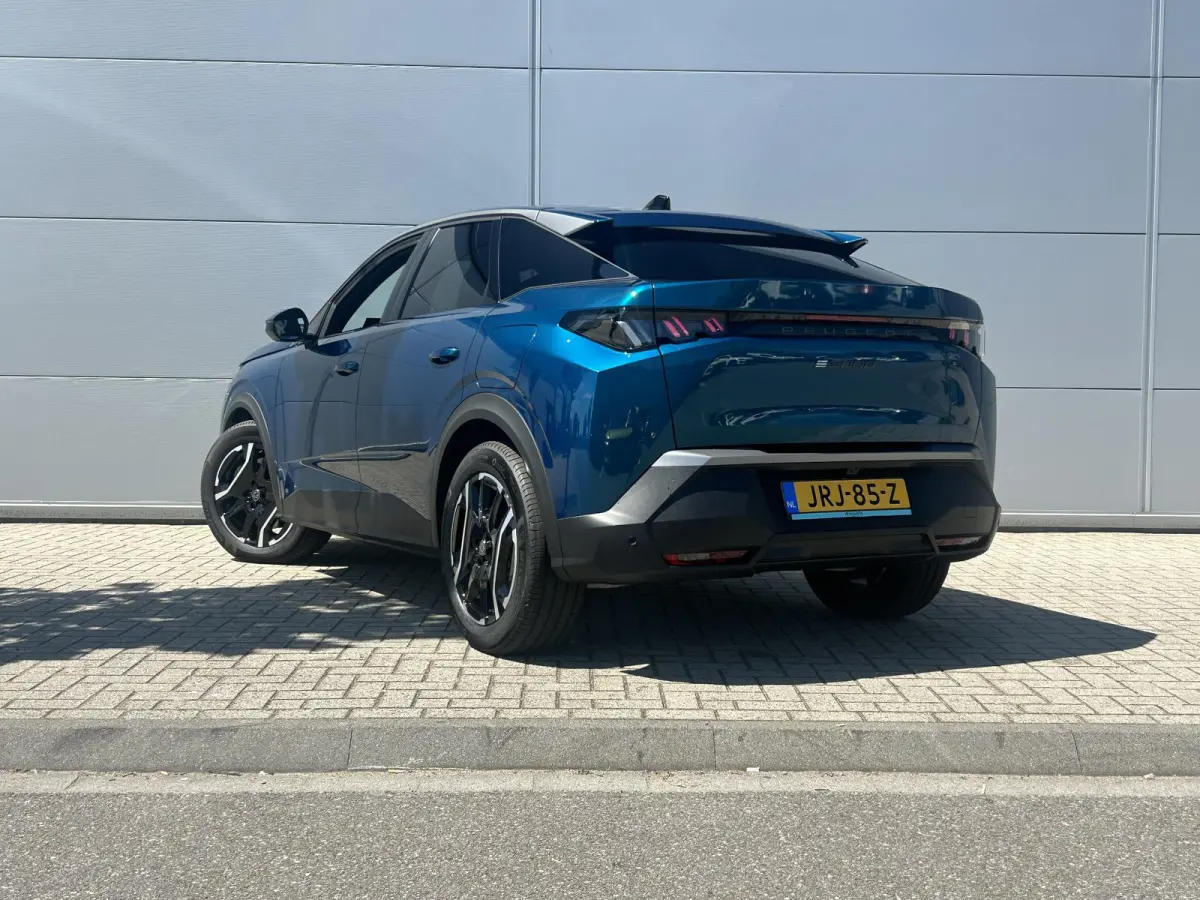 Allure Avantage 210 73 kWh | Panoramic Navigation Pack | Camera | Cruise Control | Apple Carplay/Android Auto