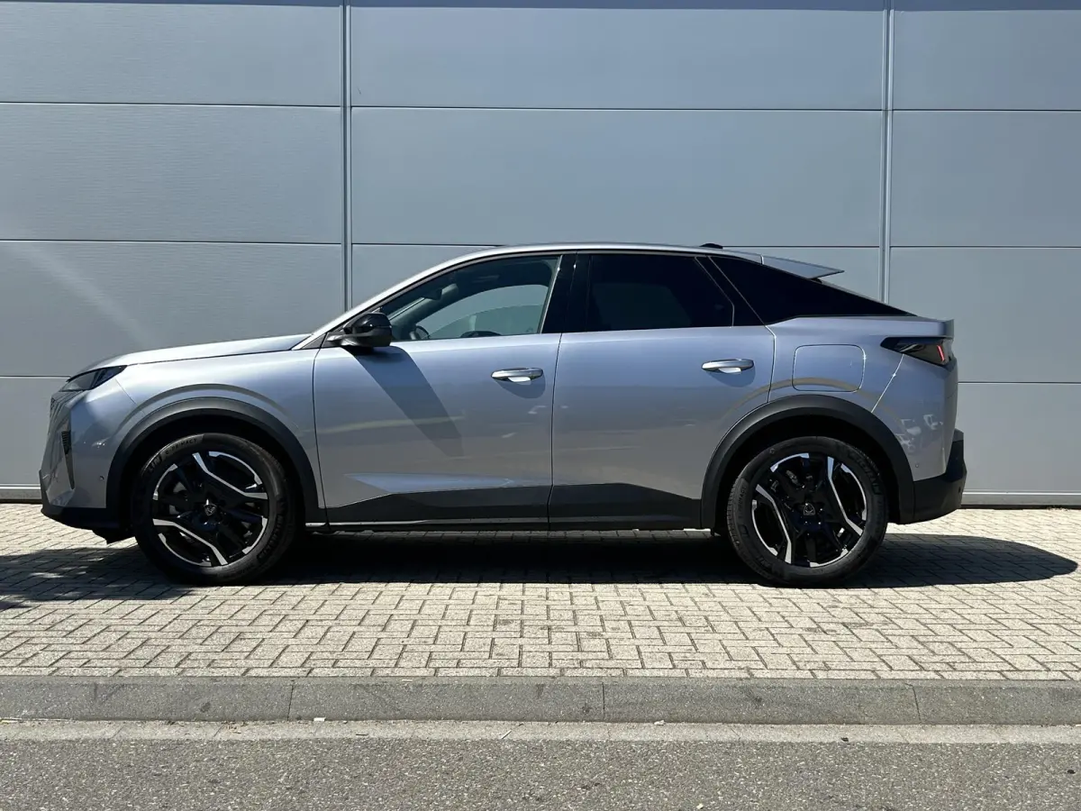 1.6 plug-in Hybrid 195 Allure | Navigatie | 360 camera | Adaptieve Cruise Control | Stuurverwarming