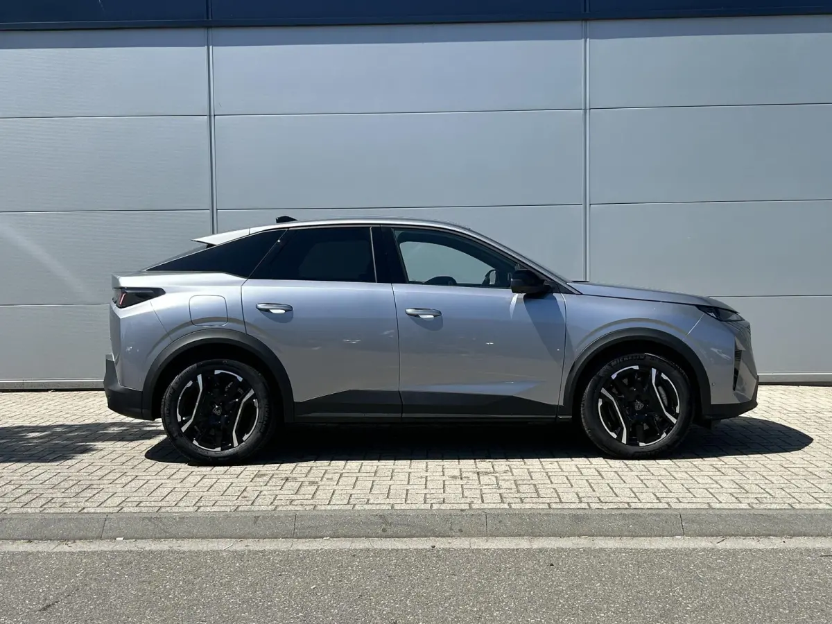 1.6 plug-in Hybrid 195 Allure | Navigatie | 360 camera | Adaptieve Cruise Control | Stuurverwarming