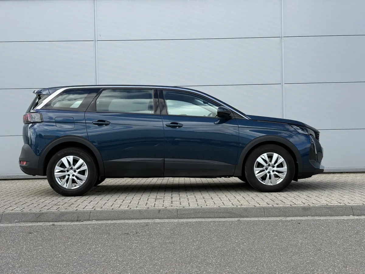 1.2 PureTech Active Pack | 7 Zitplaatsen | Camera | Cruise Control | Apple Carplay/Android Auto