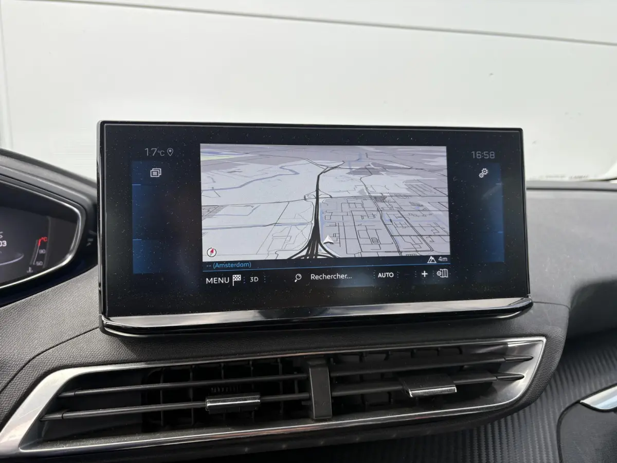 1.2 PureTech Active Pack | 7 Zitplaatsen | Camera | Cruise Control | Apple Carplay/Android Auto
