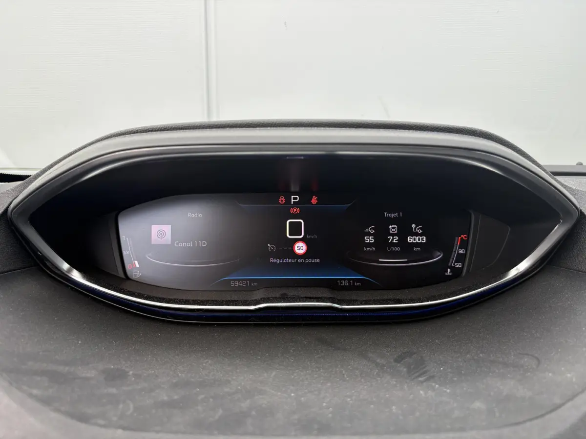 1.2 PureTech Active Pack | 7 Zitplaatsen | Camera | Cruise Control | Apple Carplay/Android Auto