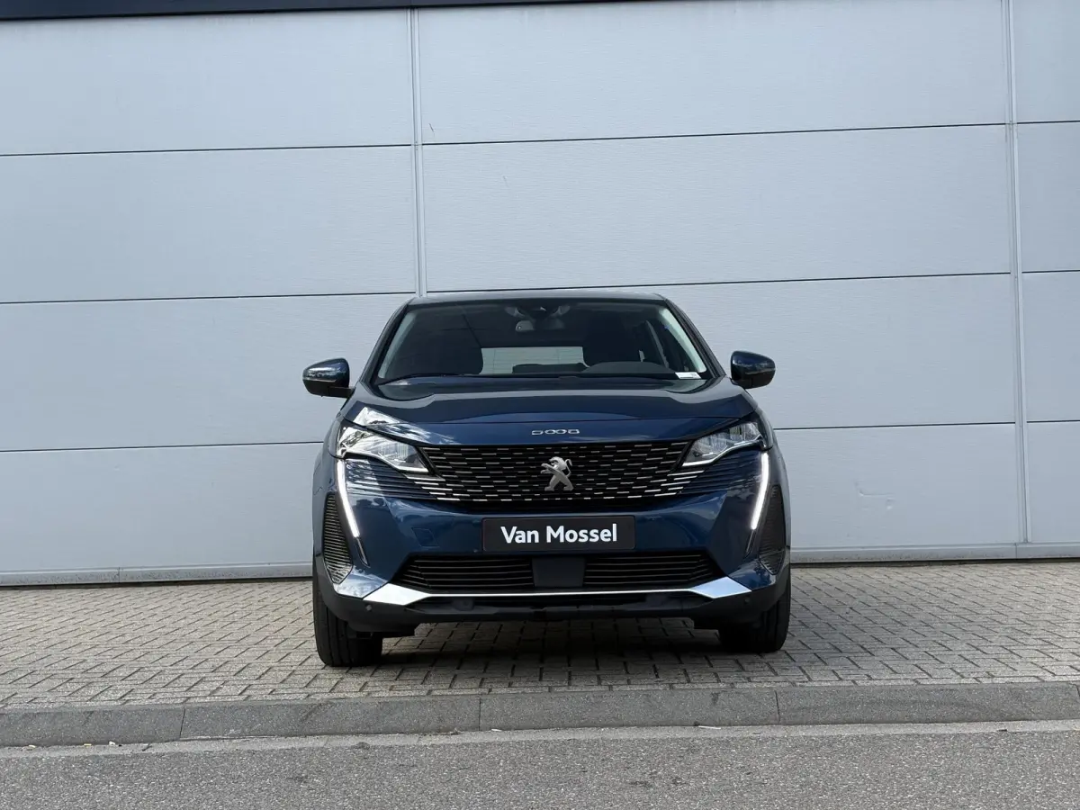 1.2 PureTech Active Pack | 7 Zitplaatsen | Camera | Cruise Control | Apple Carplay/Android Auto