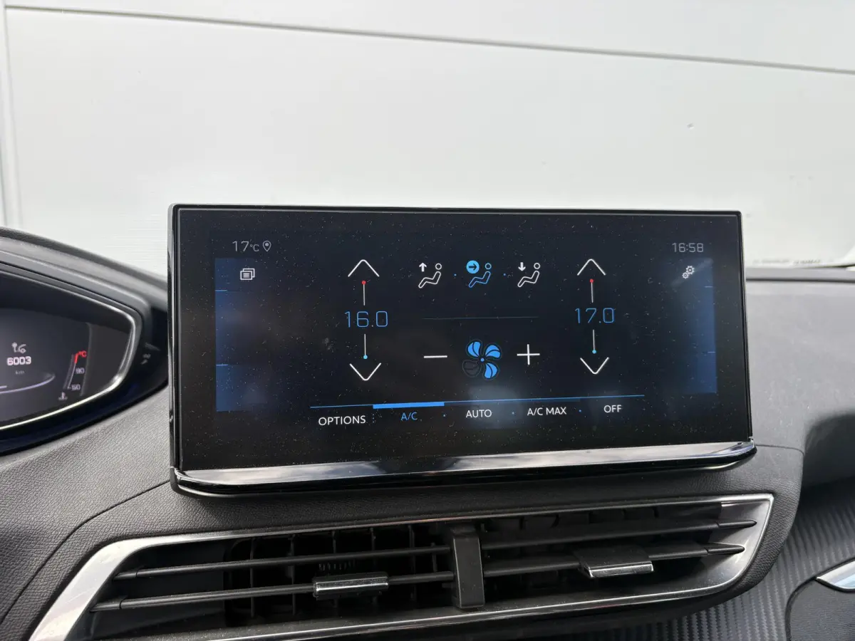 1.2 PureTech Active Pack | 7 Zitplaatsen | Camera | Cruise Control | Apple Carplay/Android Auto