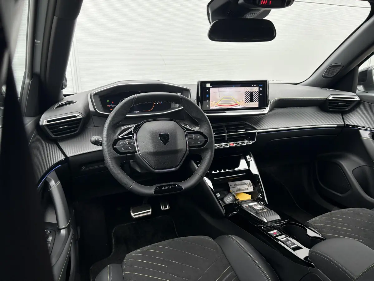 1.2 Hybrid 145 GT | Elektrische stoelen | Adaptieve cruise control | Stoelverwarming | Camera voor | Apple Carplay/Android auto