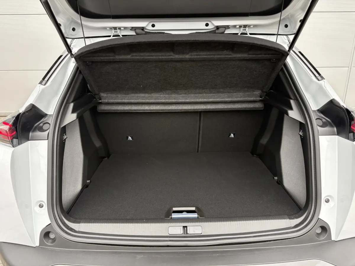 1.2 Hybrid 145 GT | Elektrische stoelen | Adaptieve cruise control | Stoelverwarming | Camera voor | Apple Carplay/Android auto