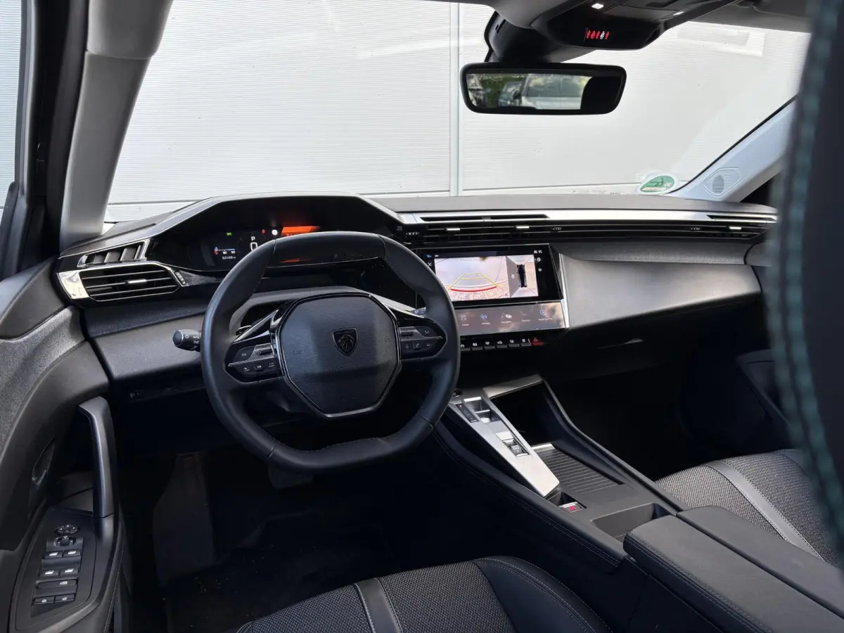 1.2 PureTech Allure | Camera | Cruise Control | Apple Carplay/Android Auto