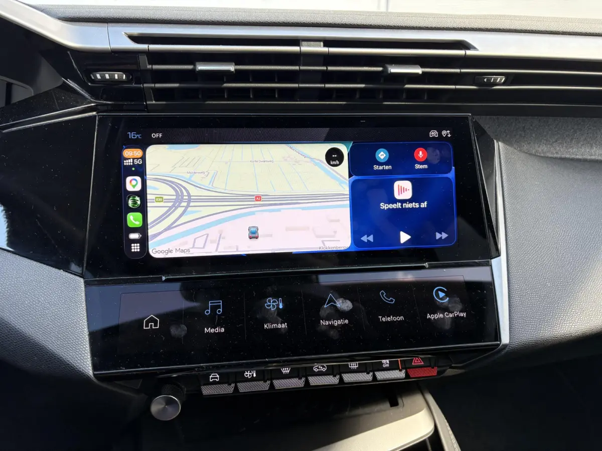 1.2 PureTech Allure | Camera | Cruise Control | Apple Carplay/Android Auto