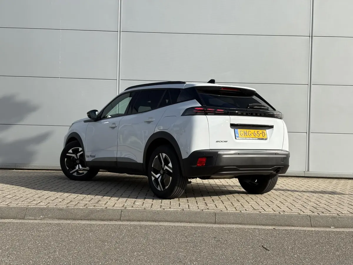 1.2 PureTech 100 Allure | Parkeerhulp | Camera voor | Draadloze Apple Carplay/Android Auto |