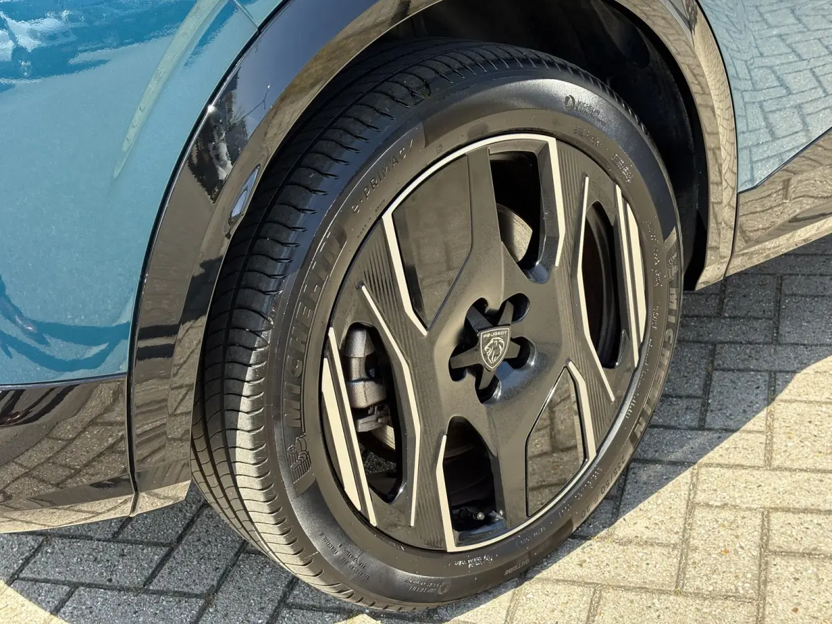 GT Avantage 210 73 kWh | Stoelverwarming | Camera | Adaptieve Cruise Control | Apple Carplay/Android Auto