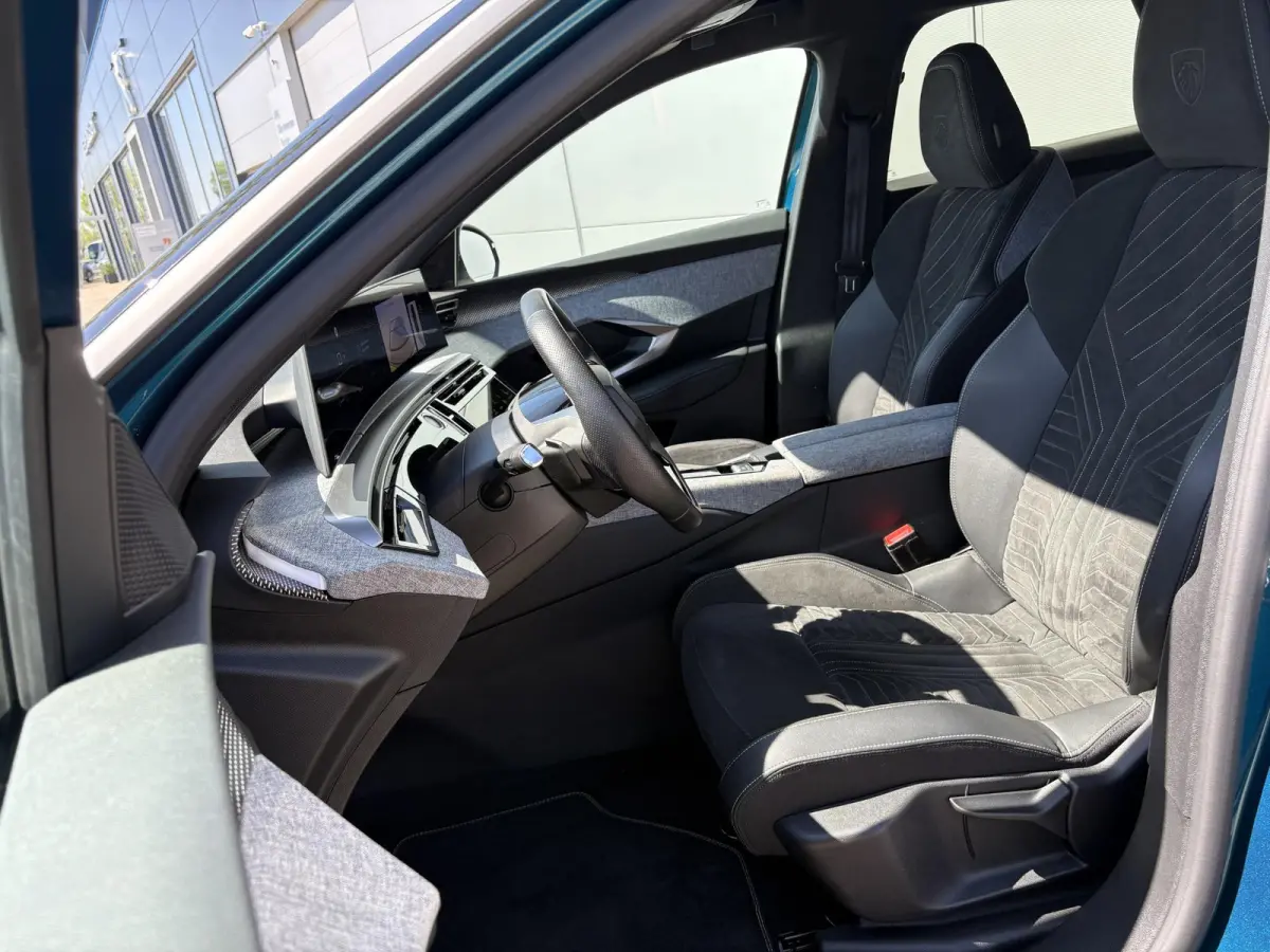 GT Avantage 210 73 kWh | Stoelverwarming | Camera | Adaptieve Cruise Control | Apple Carplay/Android Auto
