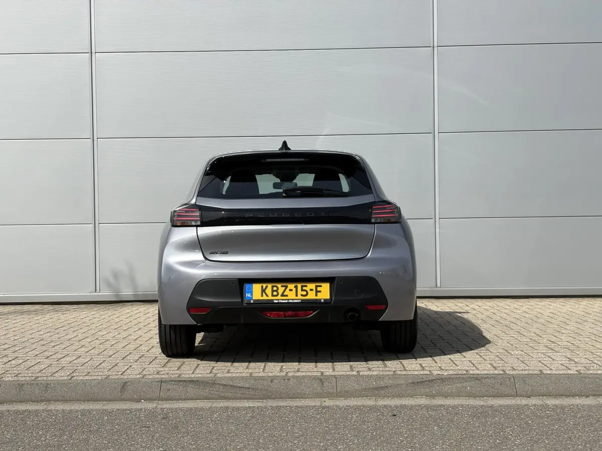 1.2 PureTech 100 Style | Parkeersensoren | Cruise Control | Apple Carplay/Android Auto