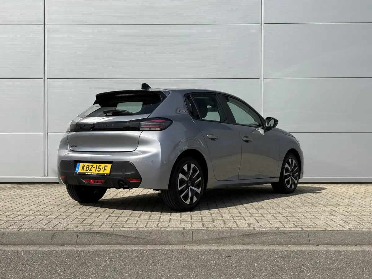1.2 PureTech 100 Style | Parkeersensoren | Cruise Control | Apple Carplay/Android Auto