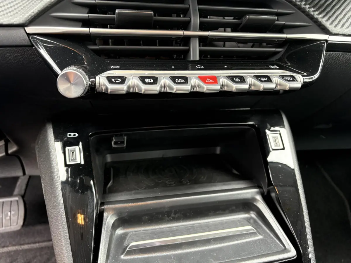 1.2 Hybrid 110 e-DCS6 Allure | Camera | Navigatie | Cruise Control | Apple Carplay/Android Auto