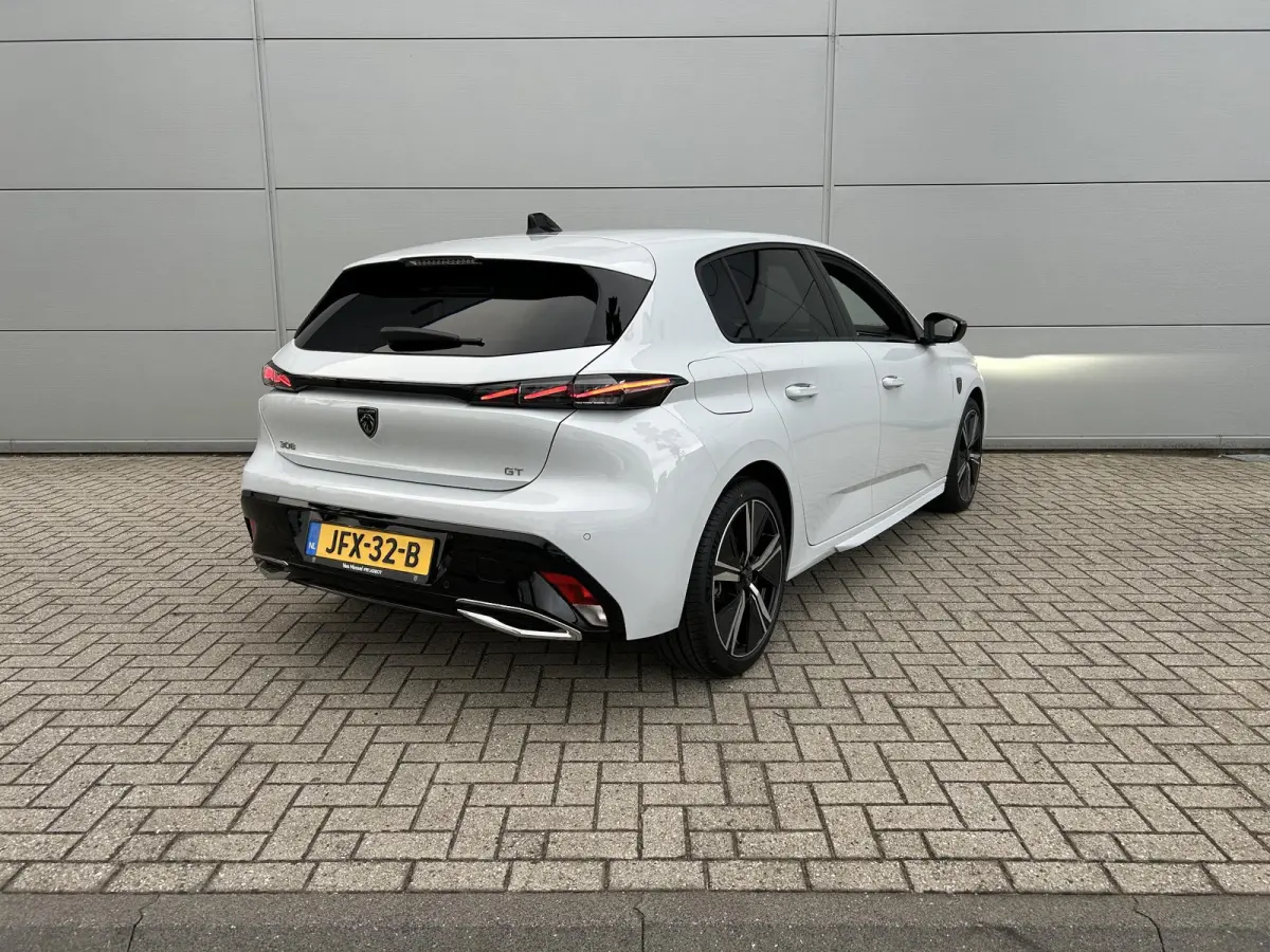 1.2 Mild Hybrid 145 e-DCS6 GT | Automaat | 360 camera | Adaptieve Cruise Control | Navigatie | Apple Carplay/Android Auto | 3D Cockpit | ACTIE MODEL