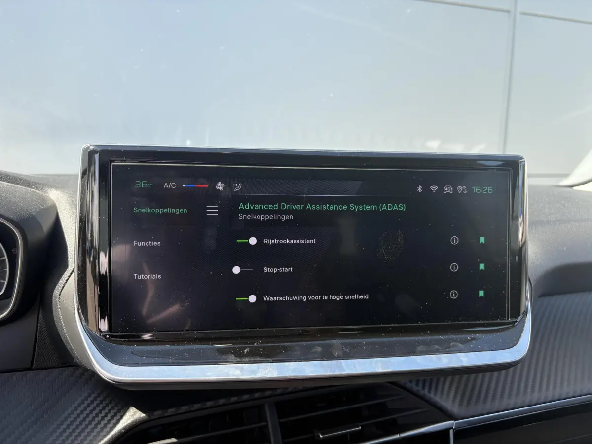 PureTech 75 Style | Parkeerhulp | Cruise control | Apple Carplay/Android Auto