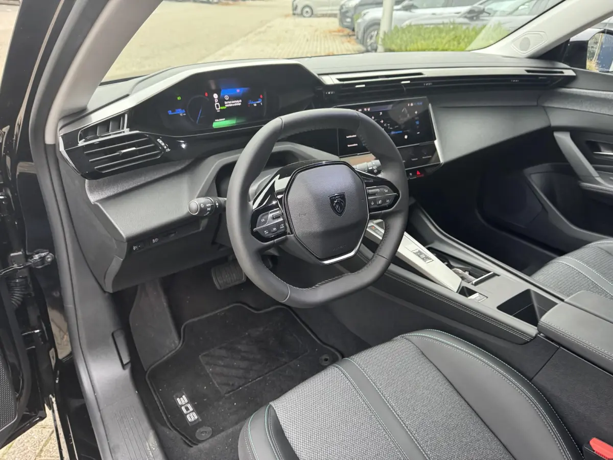 Allure EV 54 kWh l Camera achter | Draadloze Apple Carplay/Android Auto | Stoelverwarming
