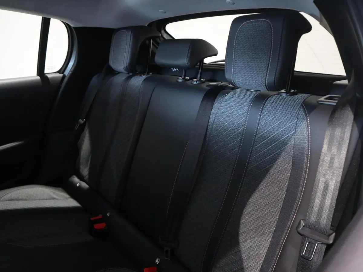 e-Style 50 kWh | Parkeerhulp | Stoelverwarming | Apple Carplay/Android Auto